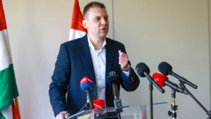 Menczer Tamás: Magyarország előtt két út áll – a brüsszeli háborús és a magyar békepárti út