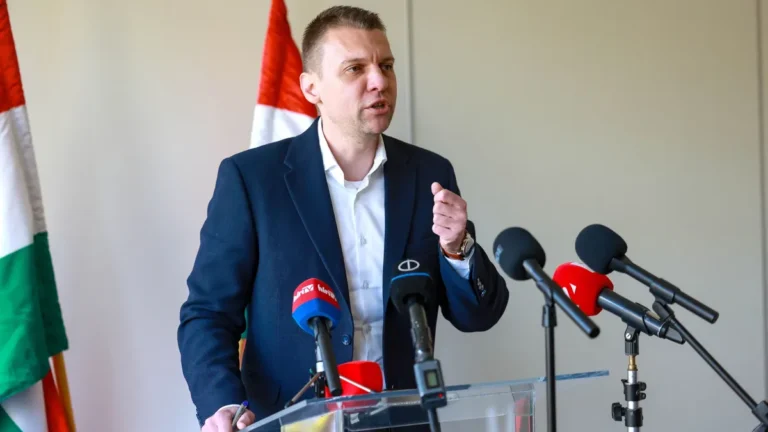 Menczer Tamás: Magyarország előtt két út áll – a brüsszeli háborús és a magyar békepárti út