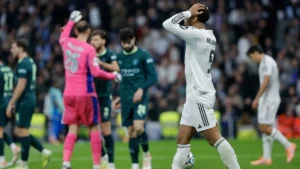 Mbappé a kispadról figyelte a Real Madrid bukását, Xabi Alonso kezdhet csomagolni?