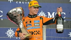 Dúsgazdag családból, magyarországi botrányon át – ő Lando Norris, az F1 új világbajnoka