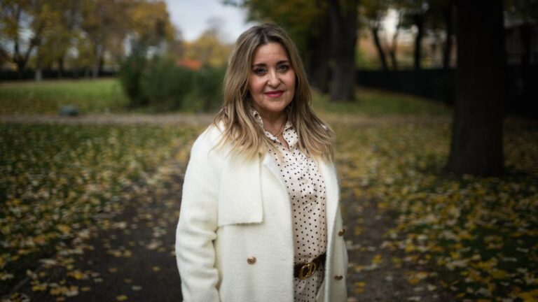 Ildikó elvesztett egy babát, ma ezreket ölel át helyette