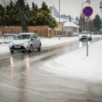 Ezek a vezetési hibák okozzák a legtöbb balesetet az ónos esőben