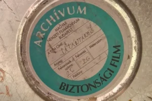 Ha valaki csinál egy hét és fél órás filmet, az nem vesz tudomást a világról. A világnak kell tudomást venni róla