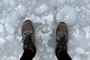 „Olyan volt, mint egy átlagos futás” – mondta a futó, aki átfutotta a befagyott Balatont