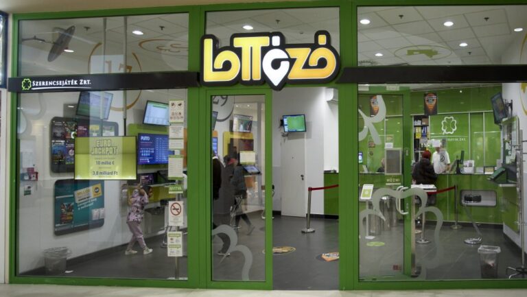 Megszólalt az ötöslottó tavalyi nyertese: csak azért adta föl a négymilliárdot érő szelvényt, mert várakoznia kellett