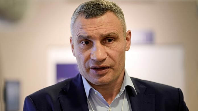 Vitalij Klicsko: Aki teheti, hagyja el Kijevet