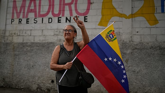 Venezuela azonnali elhagyására szólította fel állampolgárait az USA