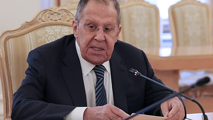 Lavrov: Oroszország kitart az iráni rezsim mellett, mert erre szólítják szerződéses kötelezettségei