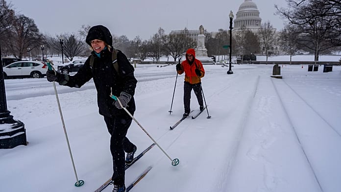 USA: A hatalmas vihar még a déli államokra is hótakarót terít – sok százezren maradtak áram nélkül