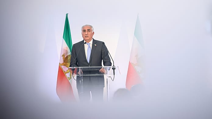 Reza Pahlavi – a száműzött perzsa koronahercegtől az ellenzék vezéralakjáig