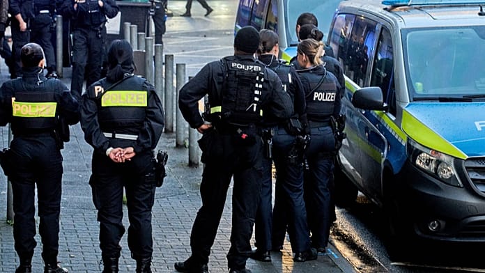 Letartóztattak egy feltételezett Hamász-tagot Berlinben, merénylet előkészítésével gyanúsítják