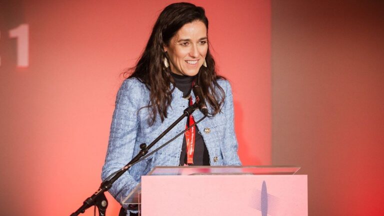 Menczer Tamás: Orbán Anita teljesíti a brüsszeli parancsot