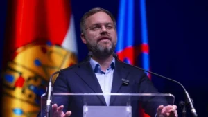 Orbán Balázs figyelmeztet: Az európai vezetők döntöttek, háborúba mennek – videó