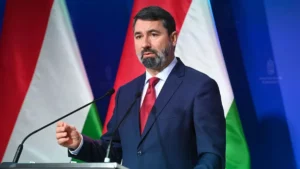 Hidvéghi Balázs: Elkészült a Nemzeti Petíció