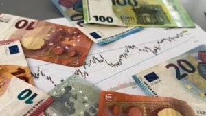 Most érdemes nyaraláshoz eurót venni – csúcson a forint árfolyama