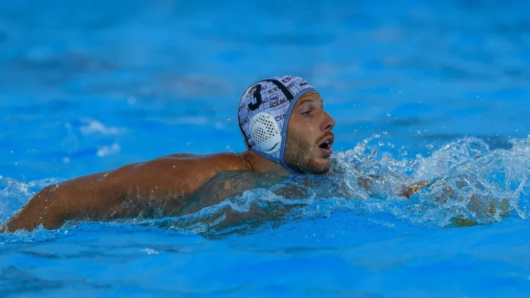 Tovább gyűrűzik a magyar pólóbotrány: kiborította a bilit a válogatottból kirúgott sztárjátékos