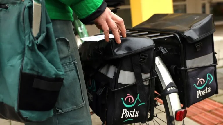 Itt a nagy bejelentés: a vártnál is nagyobb béremelést kapnak a postások
