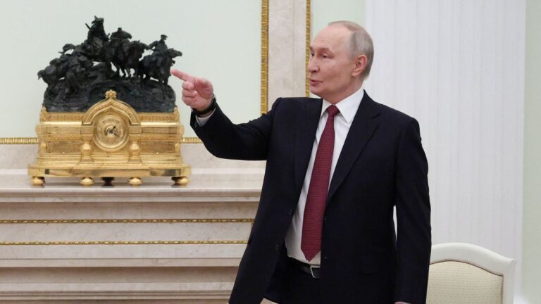 Putyin: Moszkva kész egymilliárd dollárt folyósítani a Béketanácsnak a palesztinok támogatására