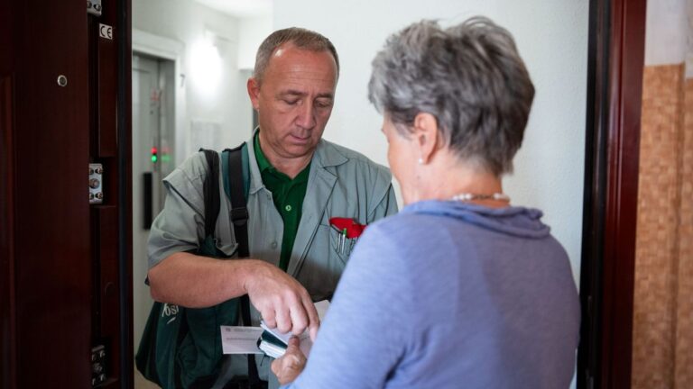 Itt a bizonyíték, hogy a Tisza azonnal eltörölné a nyugdíjasok pluszpénzét
