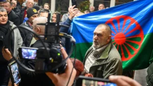 Magyar Péter a cigányságban csak egy újabb kampányeszközt lát