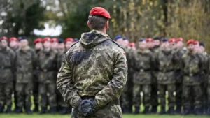 Nézőpont: A magyarok nagy többsége ellenzi a sorkatonaságot