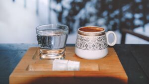 Csütörtöki friss hírek, forgalom, időjárás – Reggeli pakk