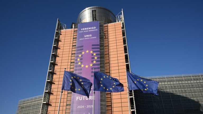 Razziát tartott a rendőrség az Európai Bizottságnál