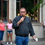 Még a választás napján is letartóztatásban lesz a dunaújvárosi DK-s alpolgármester, de ez nem zavarja a pártot, továbbra is ő a sárbogárdi jelöltje