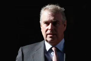 Vizsgálják, hogy András volt yorki herceg küldhetett-e bizalmas kereskedelmi jelentéseket Jeffrey Epsteinnek