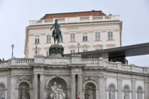 Dürerrel, Rembrandttal és ingyenes napokkal ünnepli jubileumi évét az Albertina