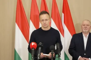 Szijjártó bejelentette, hogy Magyarország blokkolja az Ukrajnának szánt 90 milliárd eurós kölcsönt