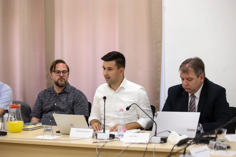 A Fidesz fővárosi politikusai szerint a választásokig biztos, hogy nem adnak el vasúti területeket