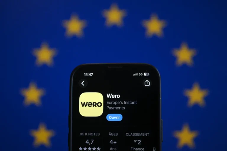 Két cég uralja a fizetéseinket, de Trump miatt most megbillenhet a fölényük