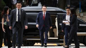 Életfogytiglani börtönbüntetésre ítélték Jun Szogjol volt dél-koreai elnököt