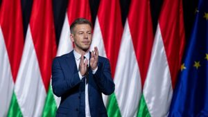 Magyar Péter: "A bíróság kimondta, hogy a 600 oldalas kamu dokumentumnak semmi köze a Tiszához"