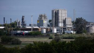 Tesztelni fogják, mennyi olajat képesek felküldeni a horvátok Magyarországnak az Adria csővezetéken