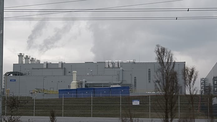 A Tisza Párt videót posztolt, amelyen állítólag a gödi Samsung-gyárban történt robbanás látható