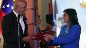 Aláírta az amnesztiatörvényt Venezuela ideiglenes elnöke