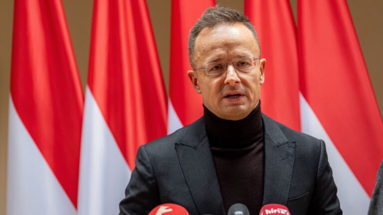 Szijjártó Péter: Európa legnagyobb, legmodernebb határátkelője épül meg Magyarország és Szerbia között