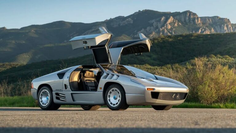 Nagyon ritka és szinte még bejáratós német autócsoda kerül kalapács alá