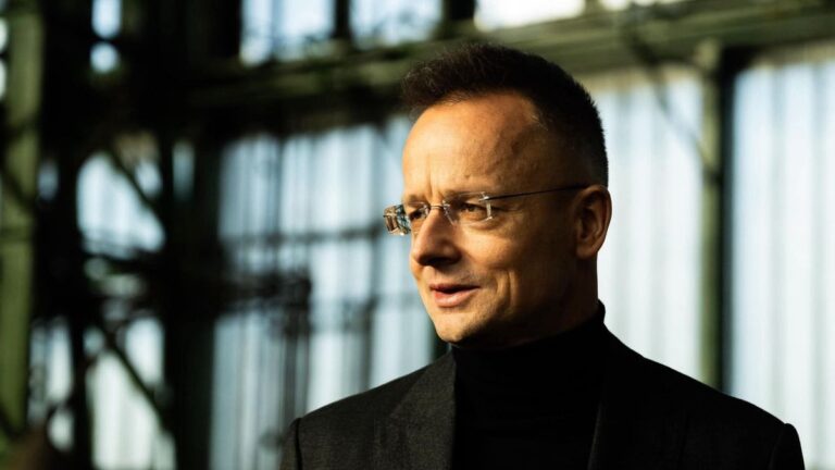 Szijjártó Péter: Magyarország a Béketanács washingtoni alakuló ülésén kiáll a nemzetközi béke-erőfeszítések mellett