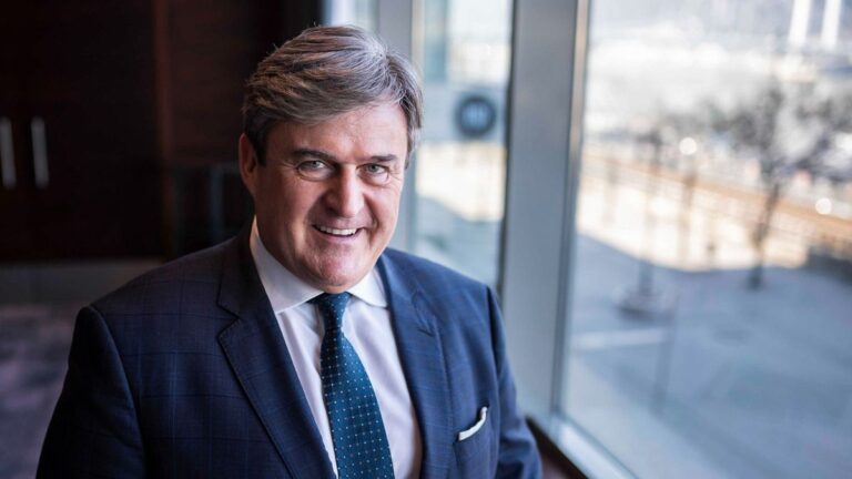 Magát buktatta le Kapitány István: a kormányt próbálta támadni, közben kiderült, fogalma sincs a magyar gazdaságról