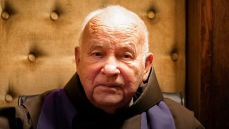 Parma Fidei díjjal tüntetik ki Reisz Pál ferences szerzetest