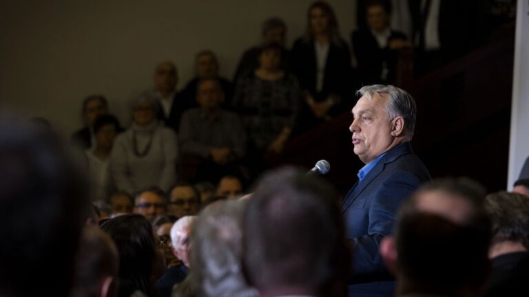 Egyedül Orbán Viktor képes rá, hogy megnyerjük az európai küzdelmeket + videó