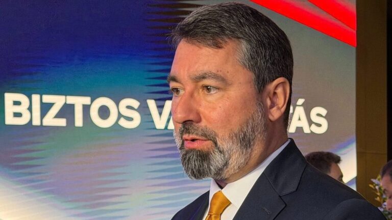 Hidvéghi Balázs: Folytatódik az elképesztő botrány az Európai Bizottság által működtetett cenzúragépezet körül