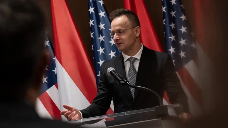 Szijjártó Péter: Magyarország nyitott a diverzifikációra, de nem fogja lecserélni az olcsó és megbízható energiaforrásokat