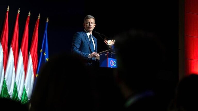 Rendőrt hívtak Magyar Péterre egy müncheni sörözőben + videó