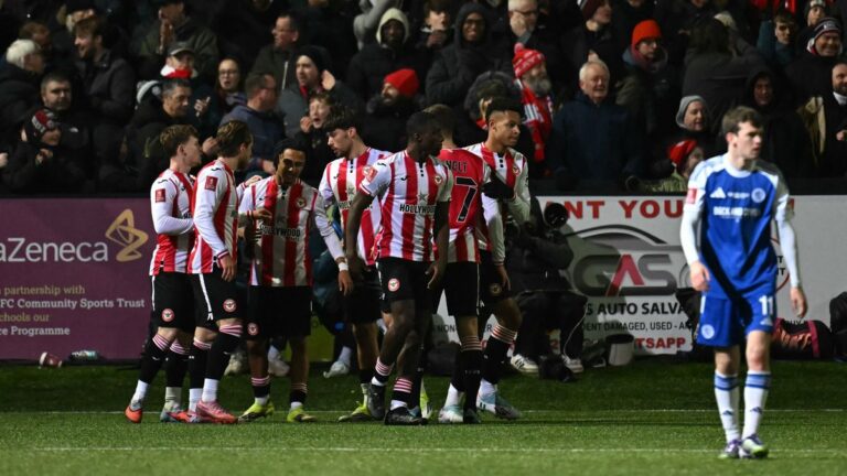 A kupavarázslat vége: kiesett a csodacsapat Angliában