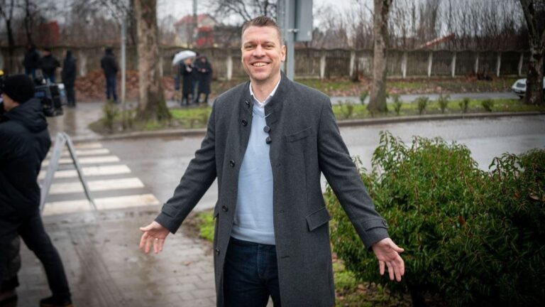 Menczer Tamás visszavágott Kijevnek: egyetlen ukránnak sincs joga sértegetni a magyarokat