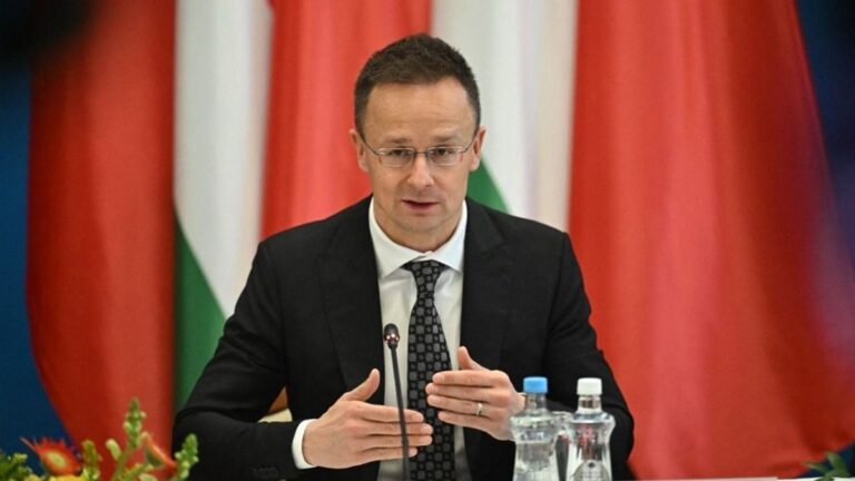 Újabb mérföldkő Kecskeméten: már ötezren dolgoznak a Mercedes-gyárban